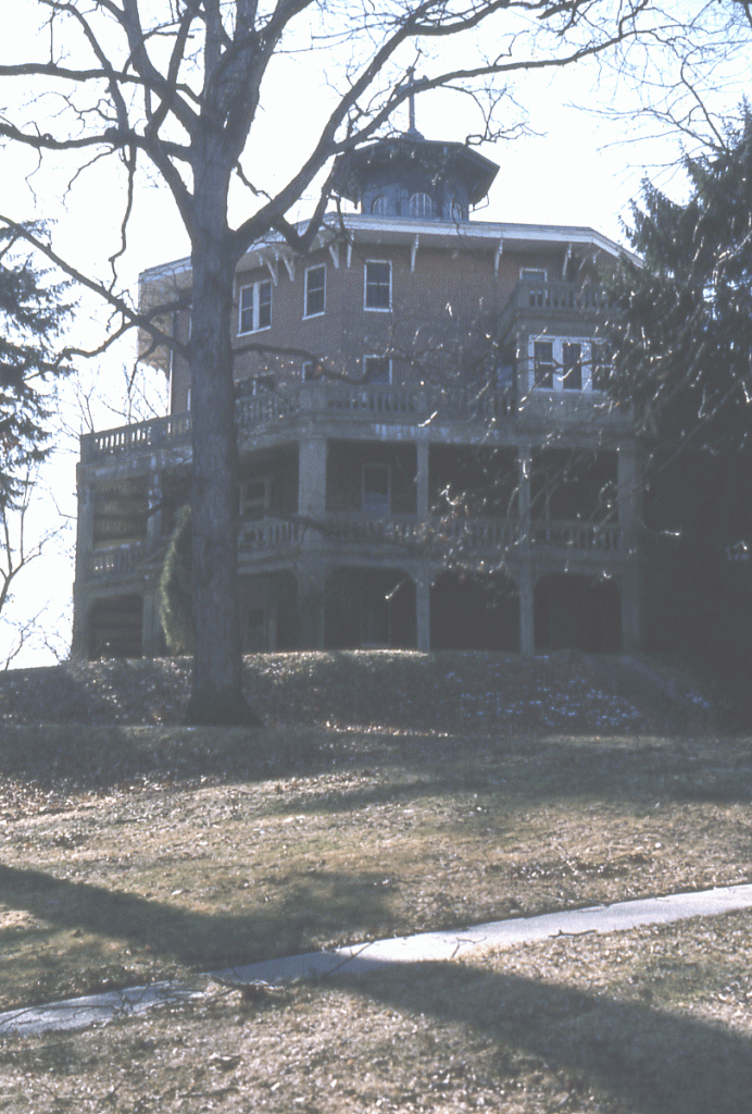 Mt-Washington-Octagon-House